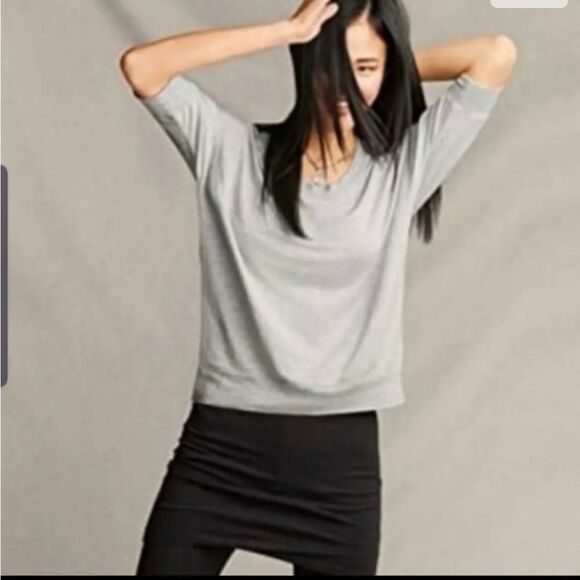 Cabi Center Tee #5554 - Picture 1 of 13
